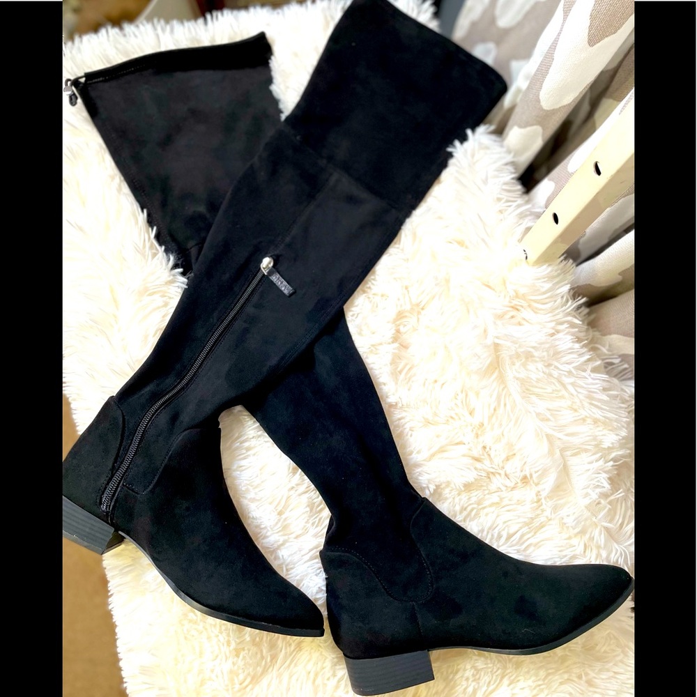 DKNY LEATHER KNEE BOOTS